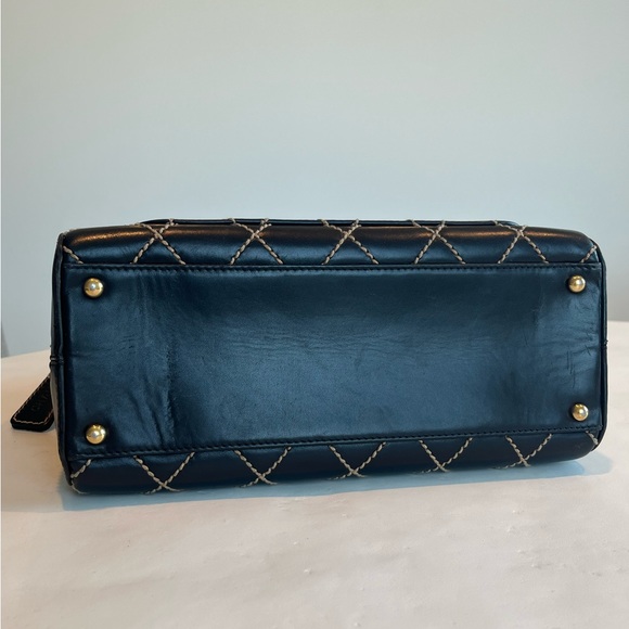 Chanel Black Leather Cream Wild Stitch Handbag - Picture 10 of 17